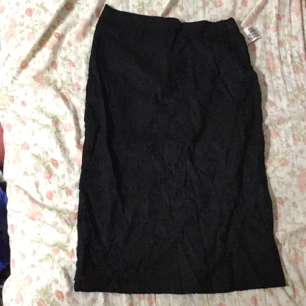 Forever 21 black skirt